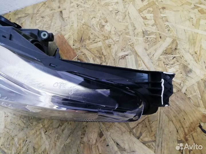 Фара передняя левая Ford Fiesta VI 20-201-01121