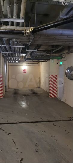Машиноместо, 18 м²