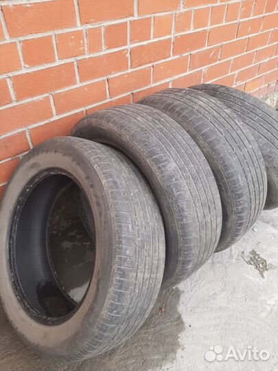 Bridgestone Blizzak W810 225/60 R18