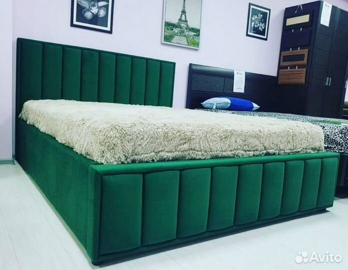 Кровать двухспальная