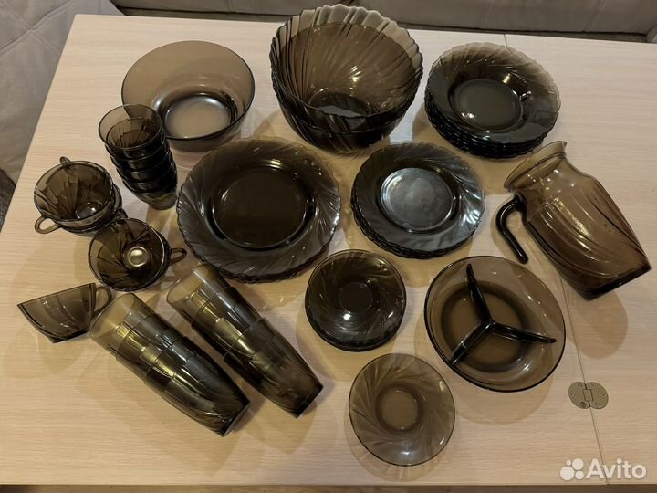 Набор столовой посуды черное стекло Франция