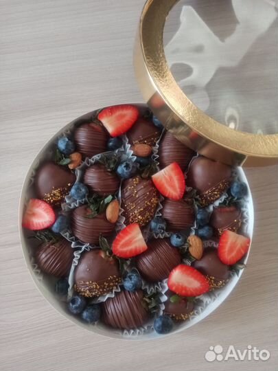 Клубника в шоколаде набор подарок