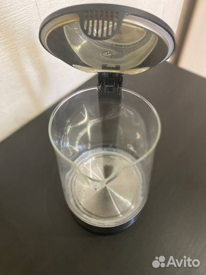 Электрочайник Redmond RK-G196 черный