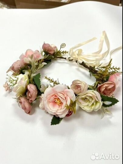 Венок с цветами на голову