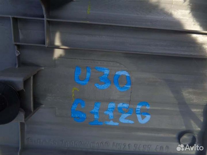 Порожек пластиковый Nissan Presage U30 KA24DE