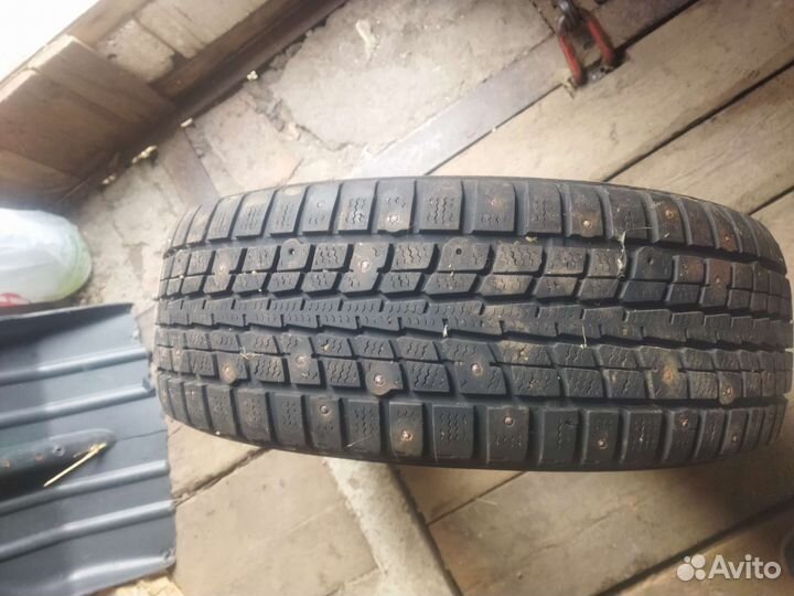 Dunlop SP Winter Ice 01 195/60 R15 88T