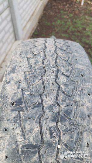 Maxxis MA-SLW Presa Spike LT 205/70 R15C