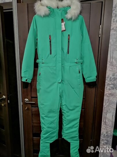 Зимний женский комбинезон