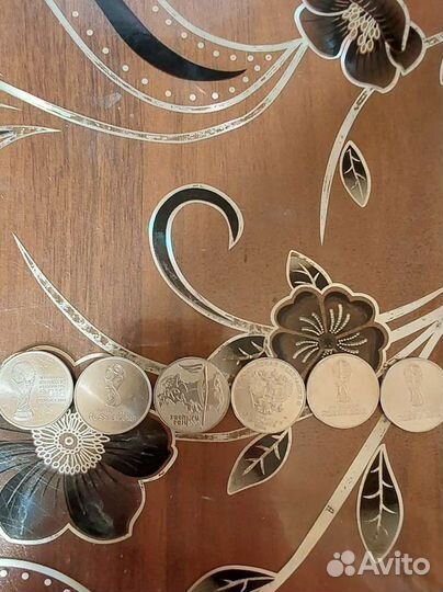 Продам юбилейные монеты