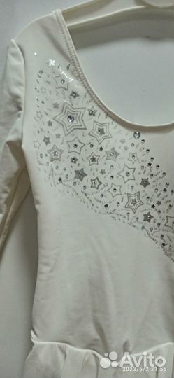 Продаю Купальник для худож. гимнастике. 104