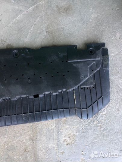 Пыльник переднего бампера Audi A4 B8 2007-2015