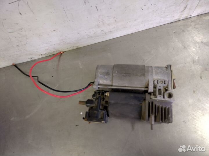 Компрессор пневмоподвески wabco
