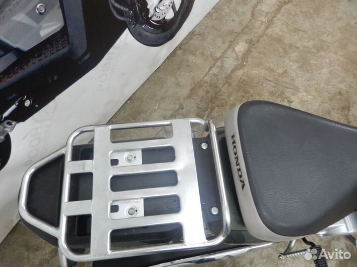 Honda Super Cub AA-04 с New контейнера