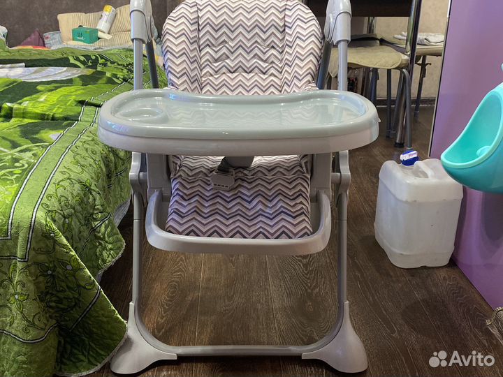 Стульчик для кормления