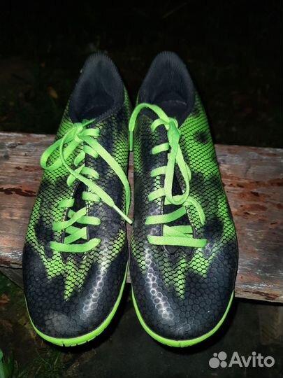 Футзалки adidas