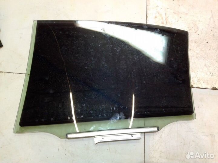 Стекло двери заднее правое (Lexus GS)