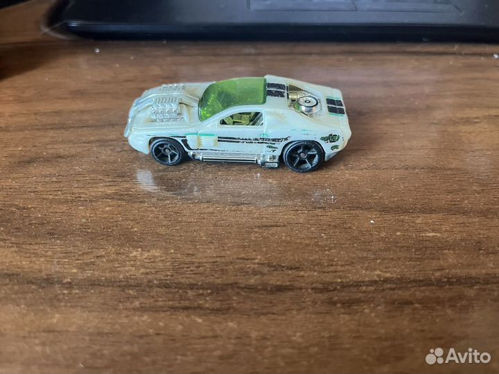 Hot wheels машинки