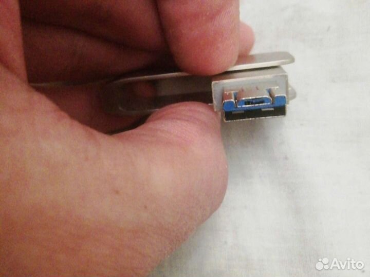 Usb флешка Bliksem 64 гб и зеленая 16гб