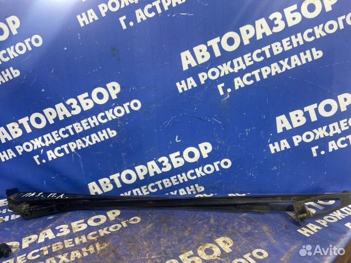 Левый поводок дворника. Паз 3205 АВТОБУС змз 511
