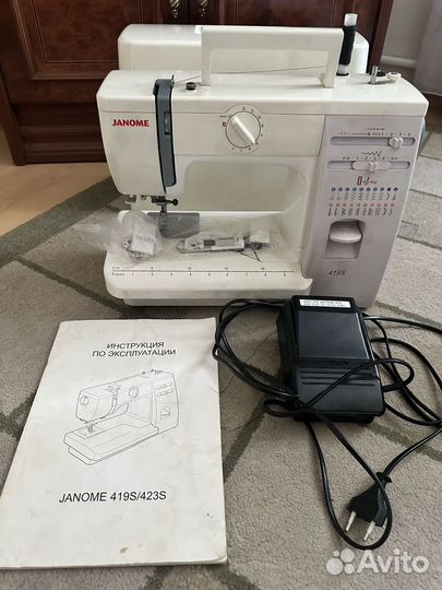 Швейная машина Janome