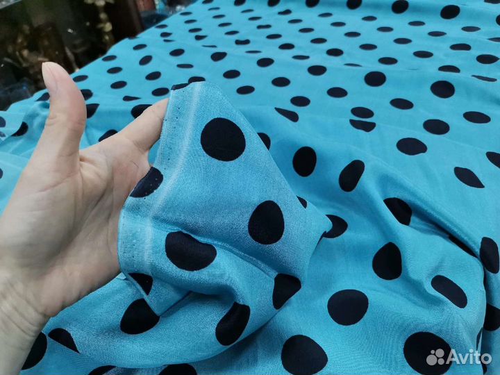 Отрезы советского крепдешина. Натуральный