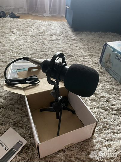 Микрофон конденсаторный BM800