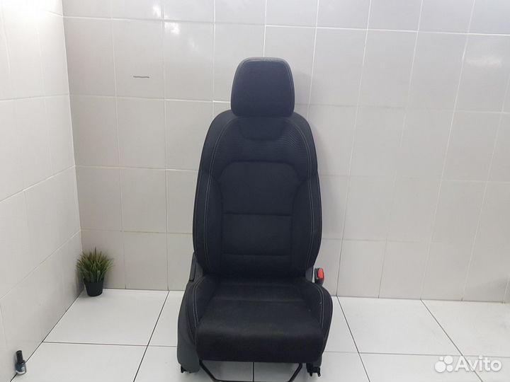 Сиденье переднее правое (Geely Coolray)