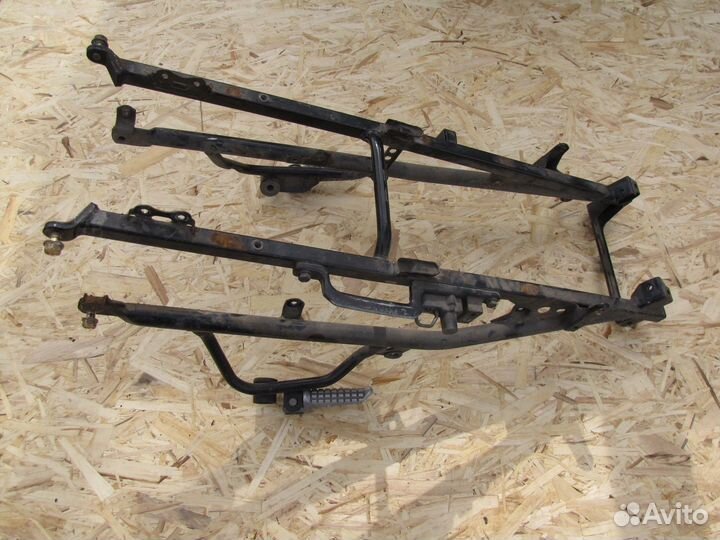 Подрамник хвост Kawasaki ZZR400-1 (ZX400K)