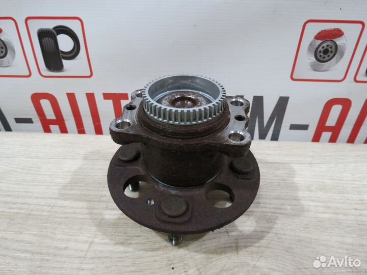 Ступица задняя левая Hyundai Solaris