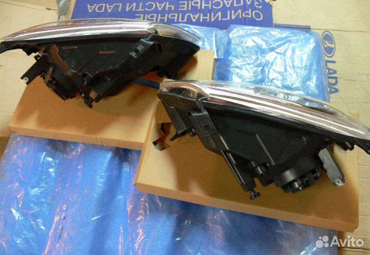 Фары на Гранту(лев. + прав.) ваз 2190