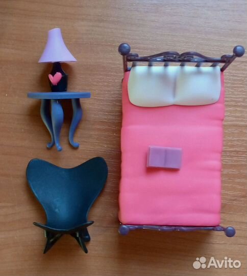 Игрушечная мебель
