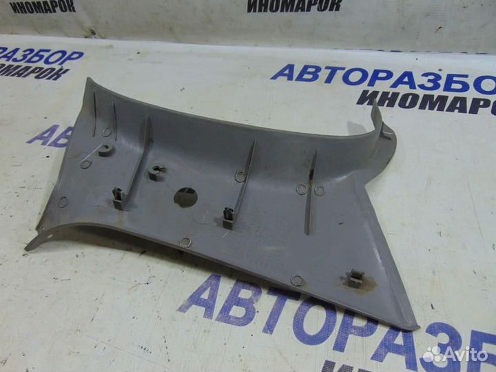 Обшивка стойки для Nissan March 2 1992-2002г