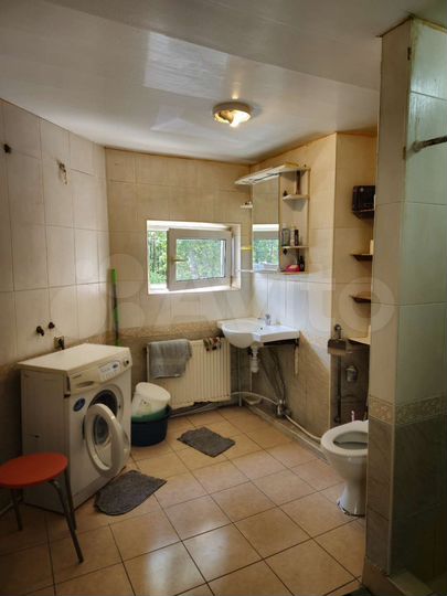 Комната 12 м² в 4-к., 2/2 эт.