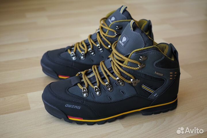 Треккинговые ботинки. Новые. 44 размер