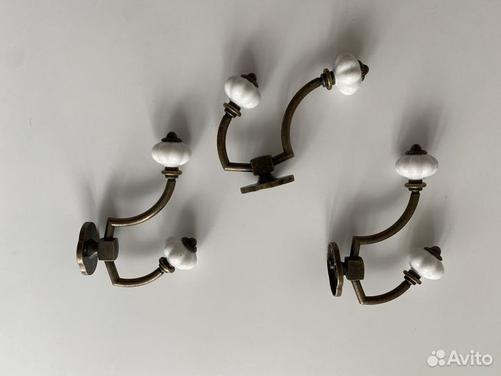 Крючок настенный винтаж