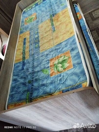 Двухъярусная кровать бу с матрасами