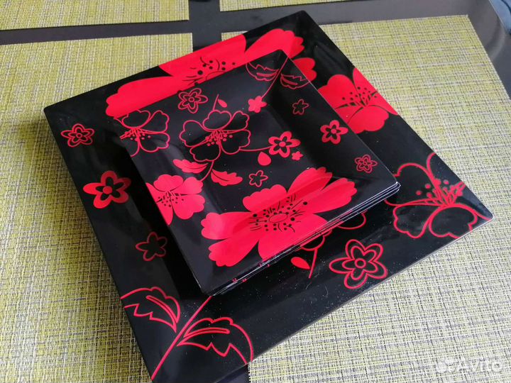 Набор тарелок квадратных