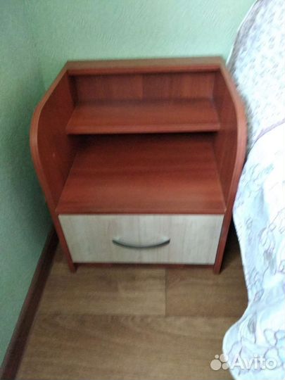 Тумба прикроватная