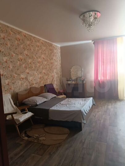 Комната 50 м², 1/3 эт.