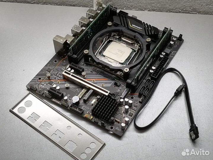 Игровой комплект Mashinist X99 12 ядер