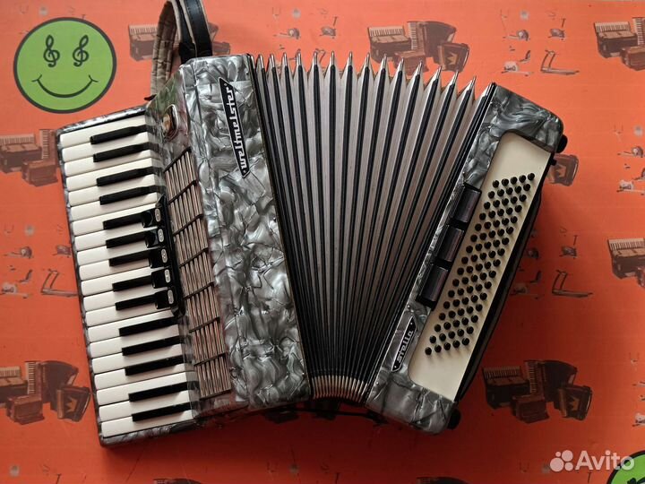Аккордеон weltmeister/Скупка/ Отличный