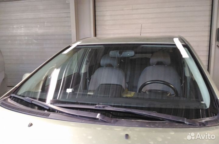 Лобовое стекло Тойота Приус 20