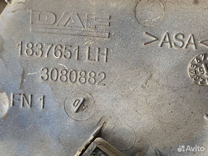 Рамка фары противотуманной левая DAF 106 1837651