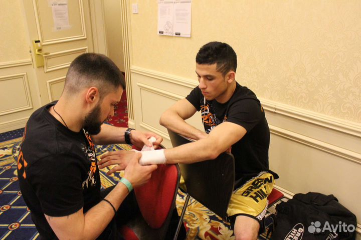 Тренер по боксу и кикбоксингу