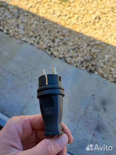 Выключатели и вилки