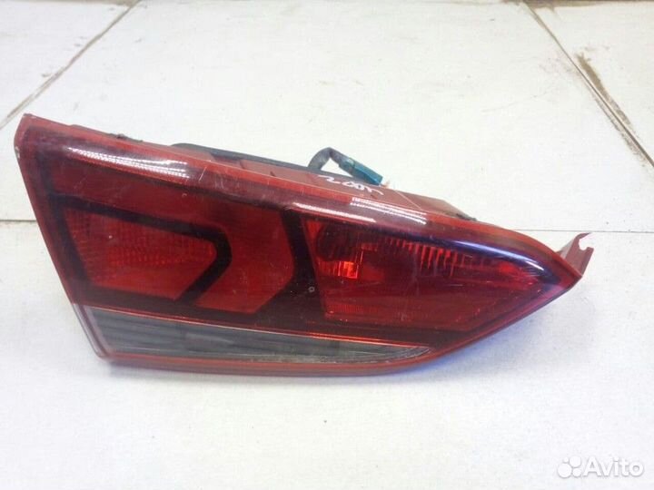 Фонарь внутренний левый Hyundai Solaris