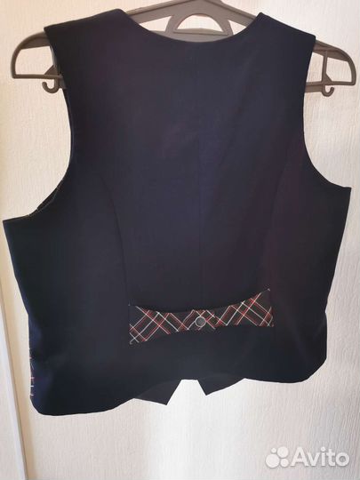 Школьная форма. Жилет для девочки