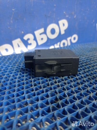 Кнопка обогрева сидений Ford Focus 2 универсал