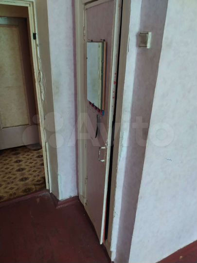 Комната 15 м² в 3-к., 1/2 эт.