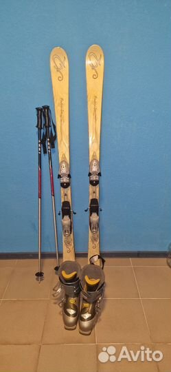 Комплект горные лыжи с ботинками